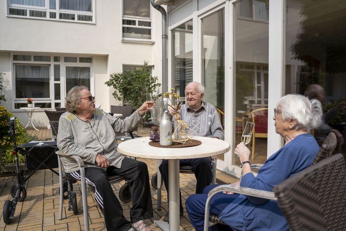 Essen und Trinken - Seniorenheim | Diakonisches Wohn- und Pflegezentrum ...