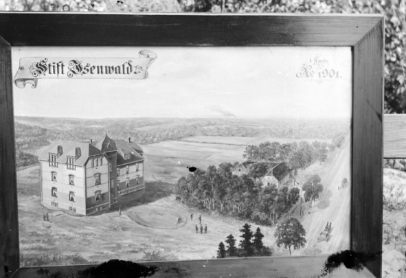 Gerahmte historische Zeichnung des Stifts Isenwald von 1901